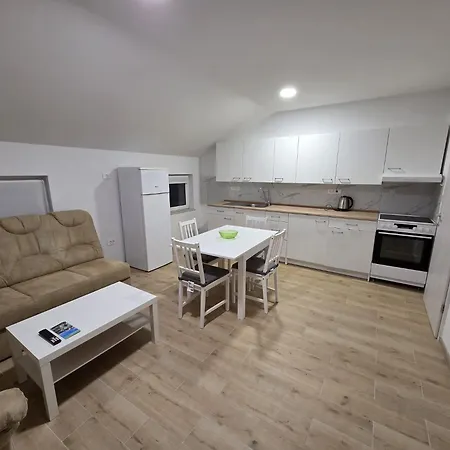 Apartma Pri Stevotu Apartment *