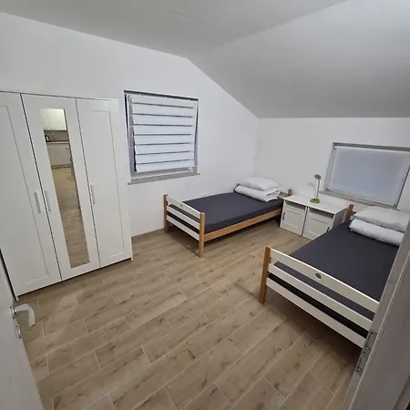 Apartment Apartma Pri Stevotu Deskle
